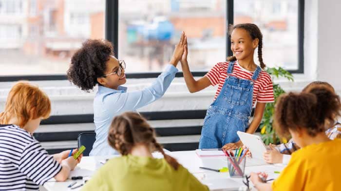riddles for classroom objects