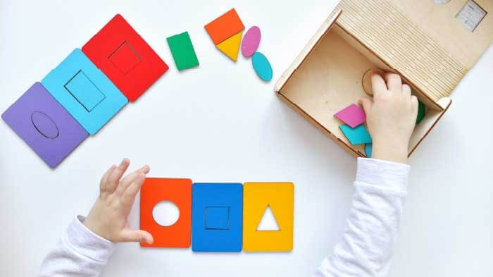 15 Games for Toddlers that Encourage Creative Thinking
