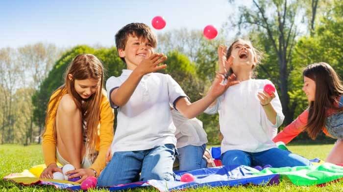 logical thinking in problem solving Socializing With Others